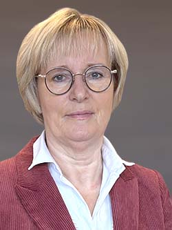 Portrait von Dr. Marietta Jass-Teichmann